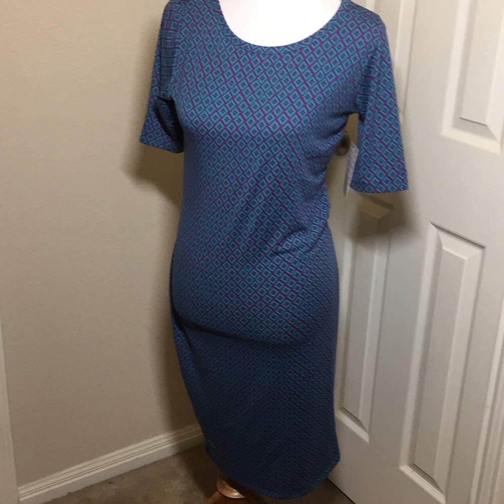 Lularoe Julia Small T-Shirt dress